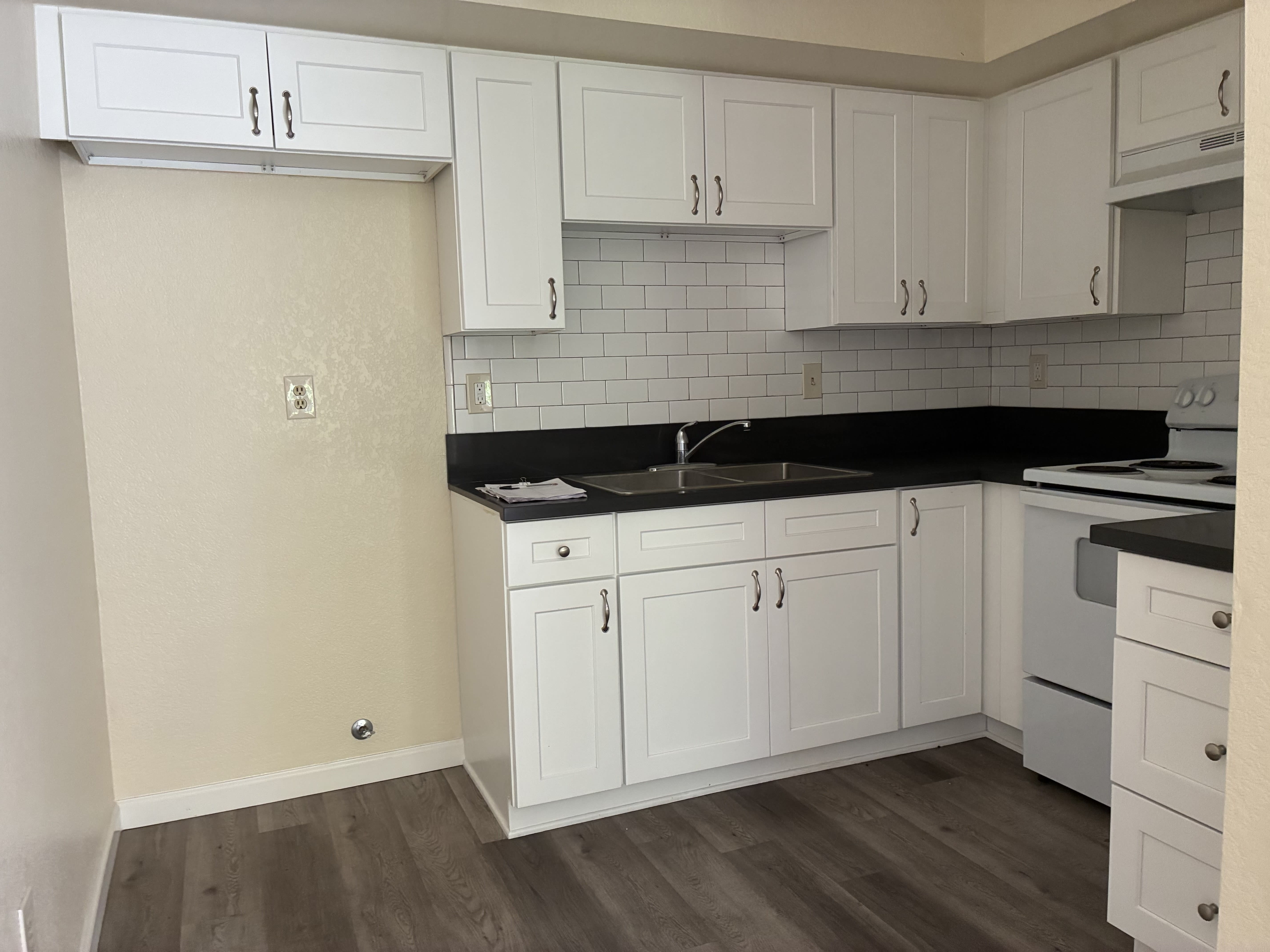 212 S Orange Ave – photo 4