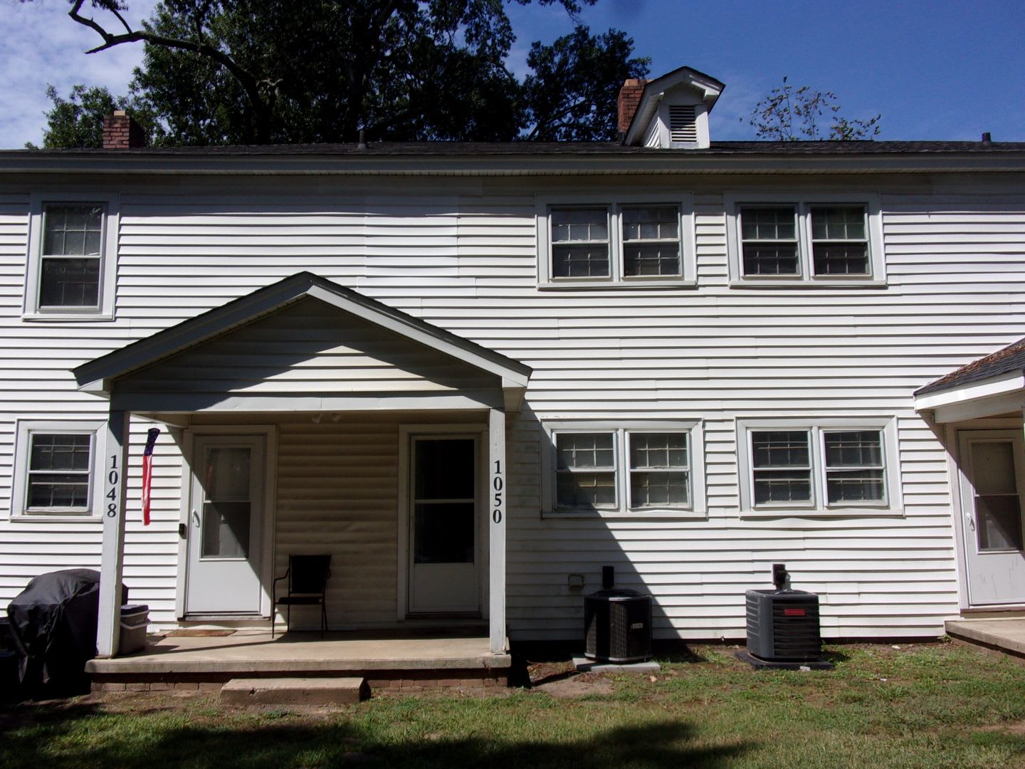 2 Bedroom 1 1/2 Bath Townhome Walking Distance to Winthrop University – photo 2