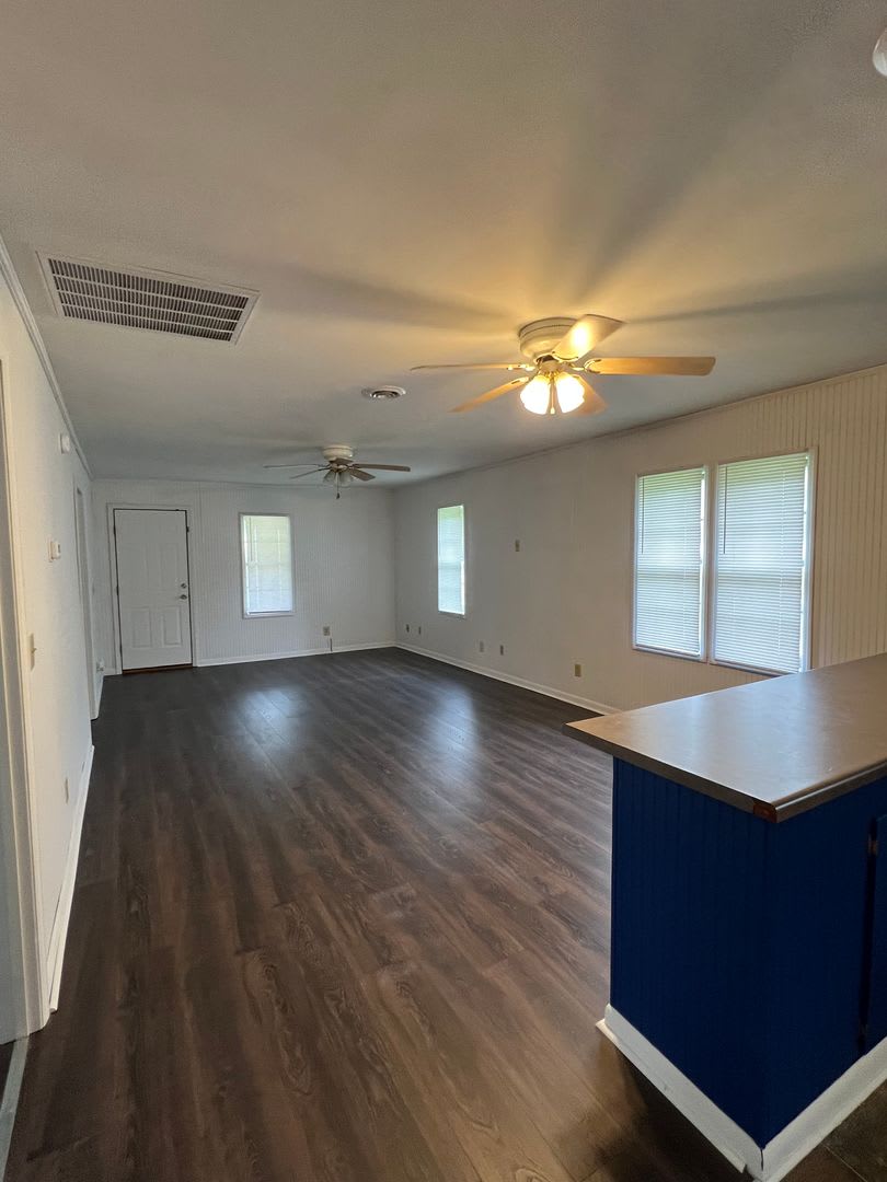 3 Bedroom 1 Bath Arab City Schools – photo 1
