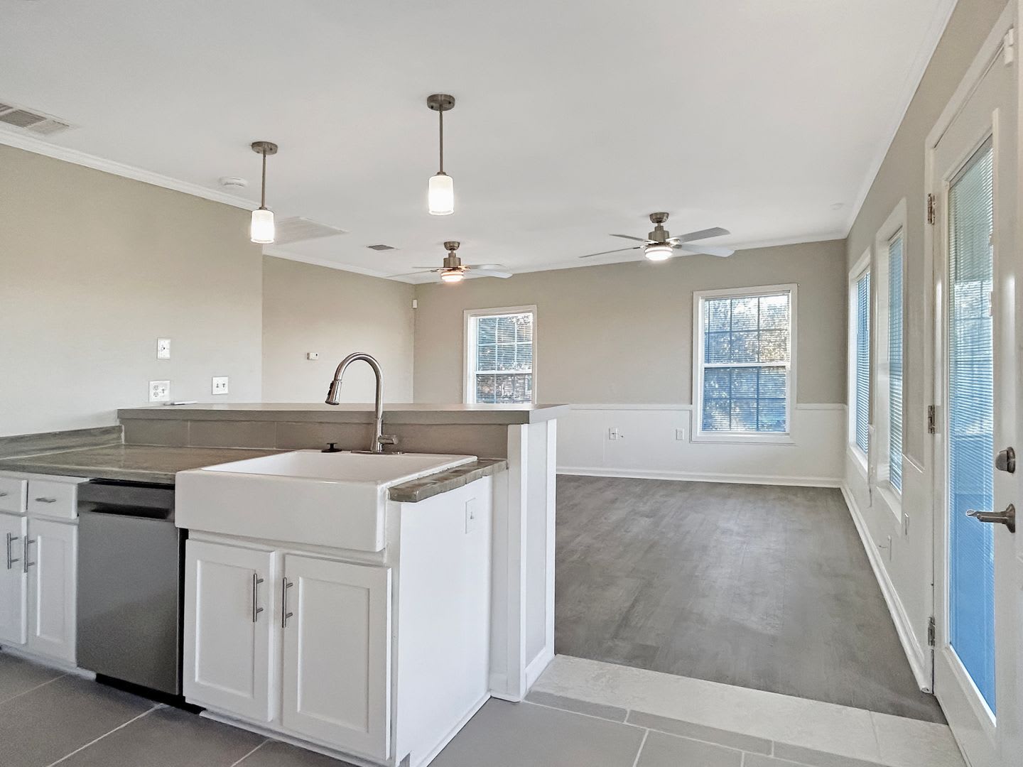 Canyon Lake Upstairs 1/1 — Remodeled, Deck + Hill Country Scenery – photo 2