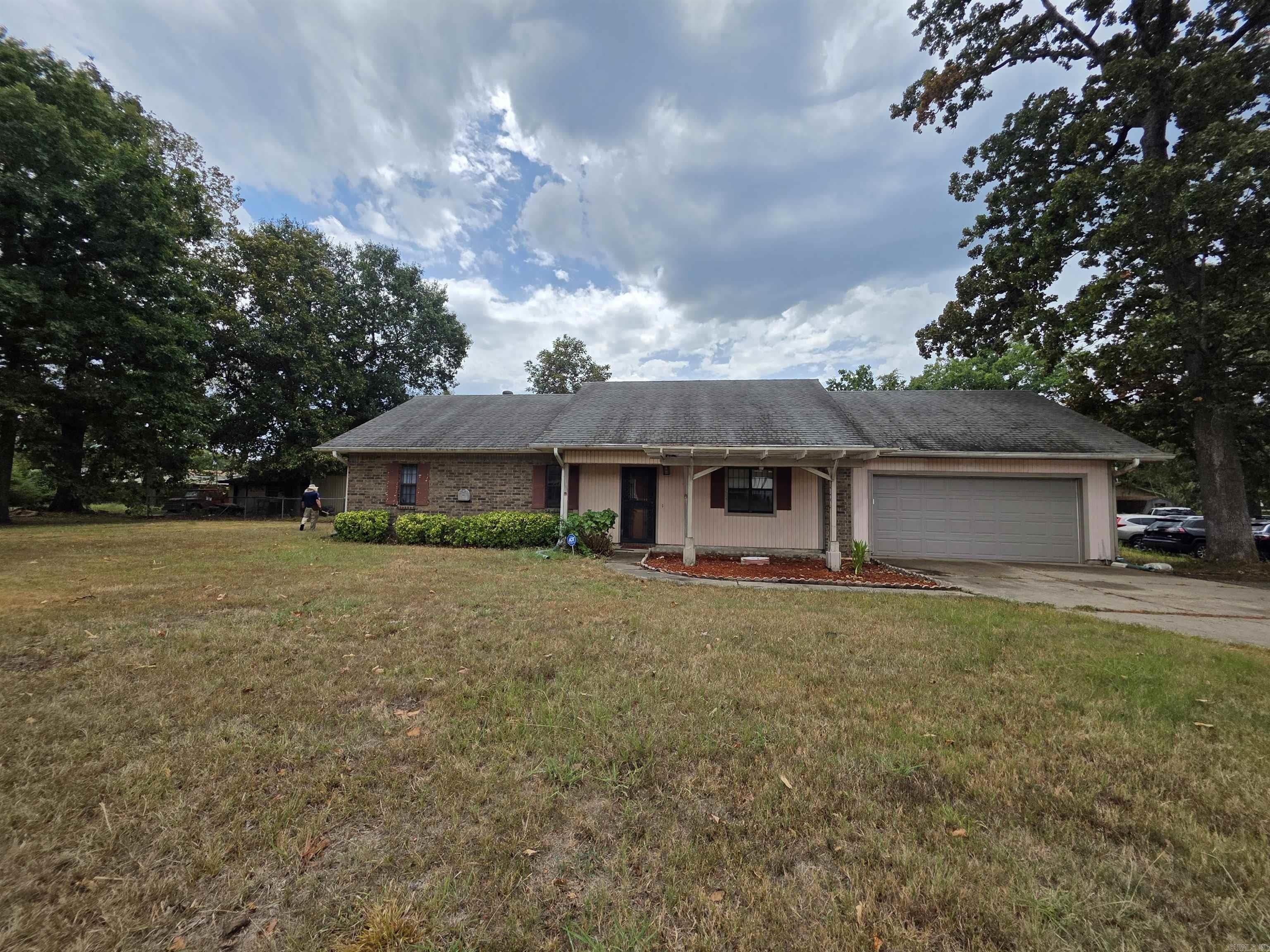 18305 MacArthur Drive – photo 1