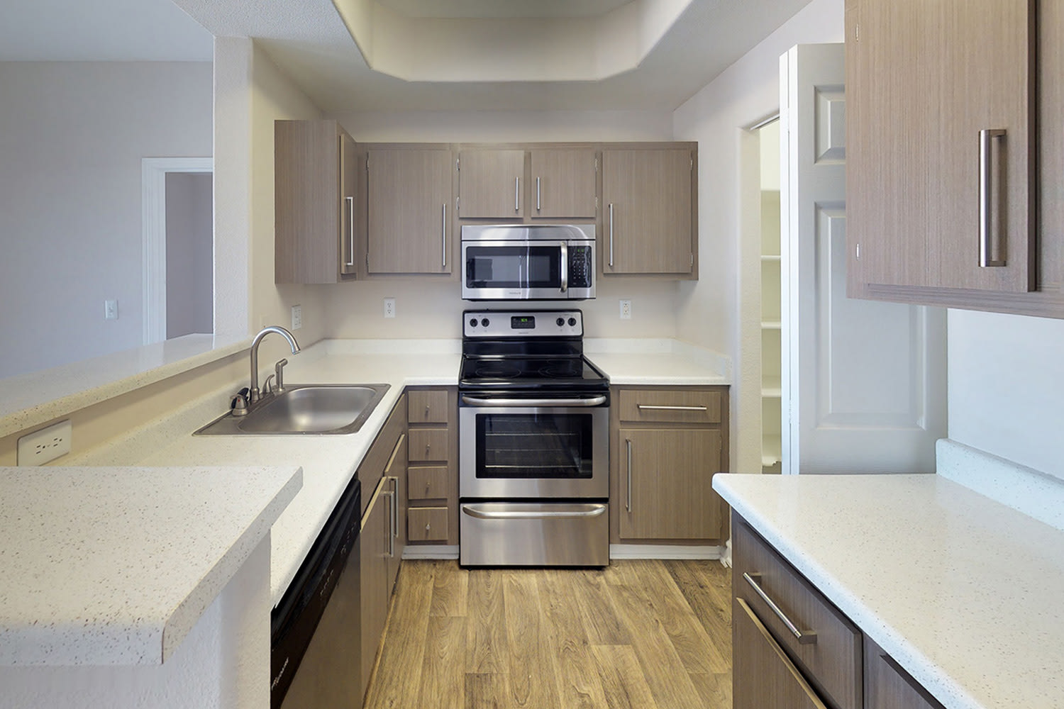 Cortina Apartments – photo 5