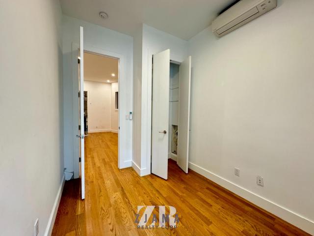 435 Dekalb Avenue – photo 5