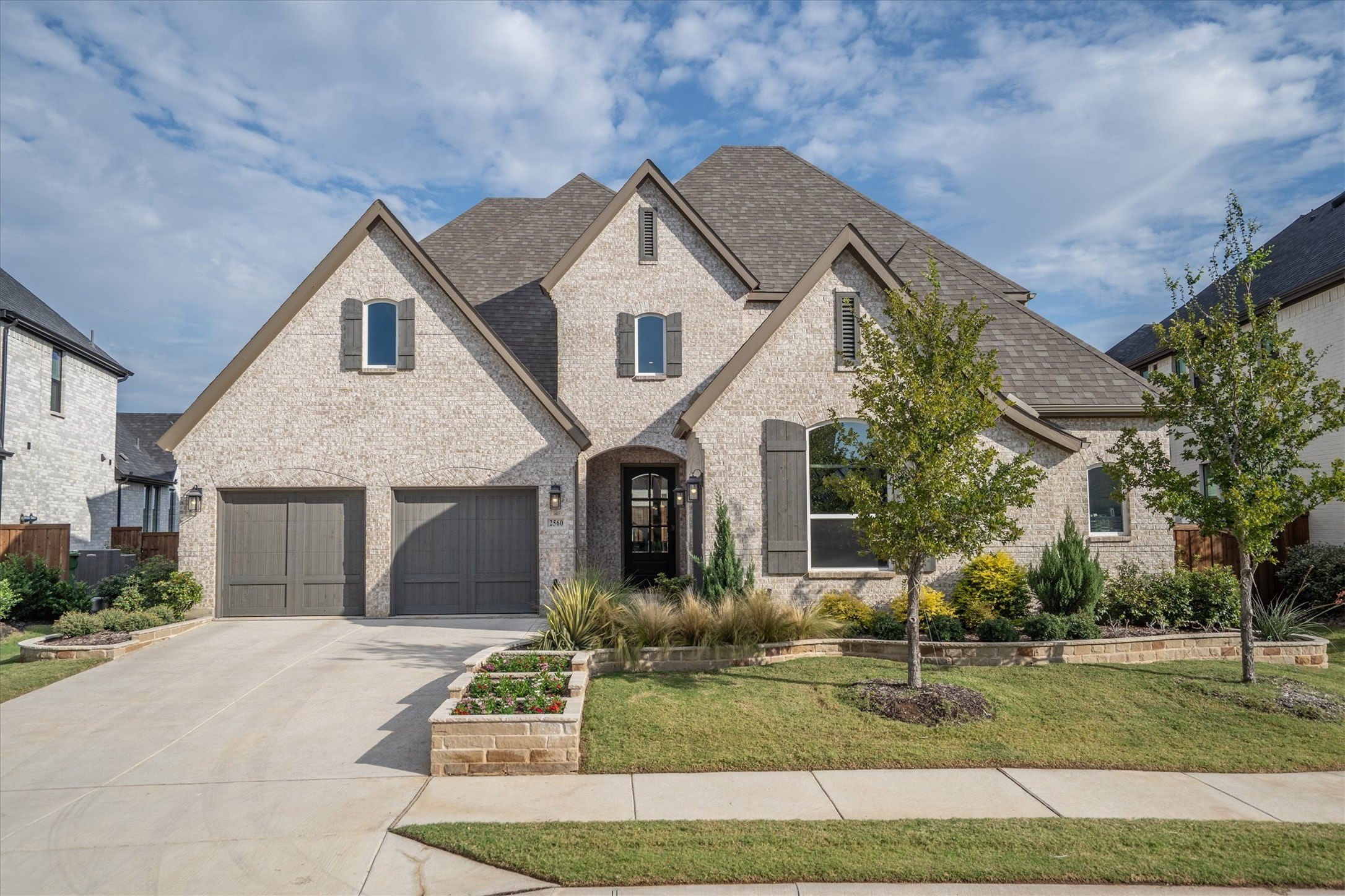 2560 Shady Trail – photo 1