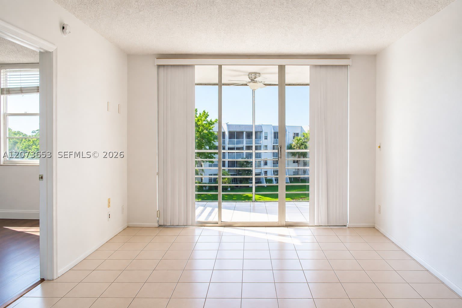 9230 Lagoon Pl – photo 2