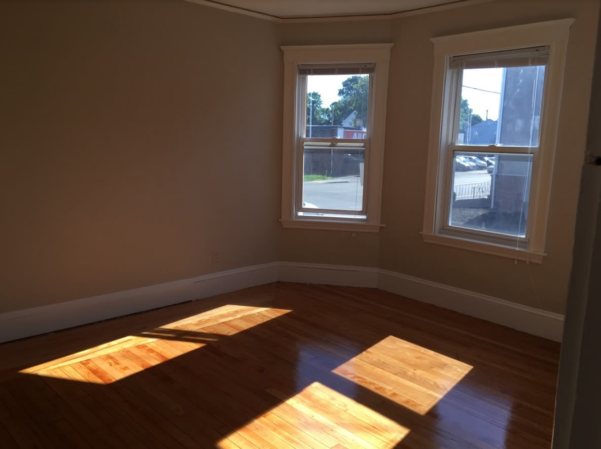 295 Washington St – photo 3