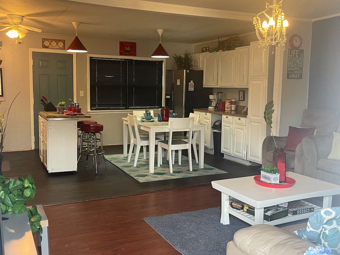 Cute House, Fenced Yard in in Thomasville Heights – photo 3