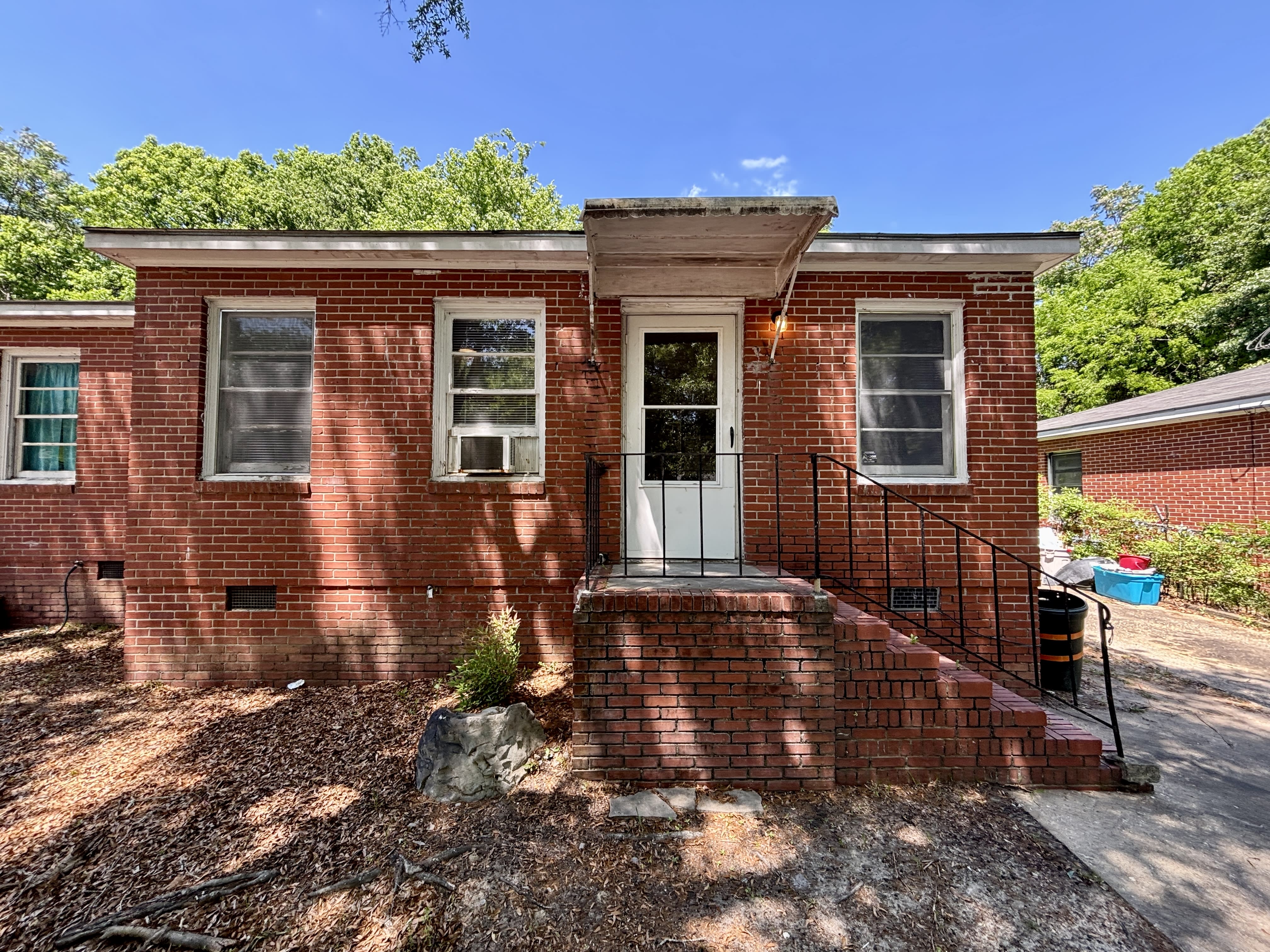 1423 41st St – photo 1