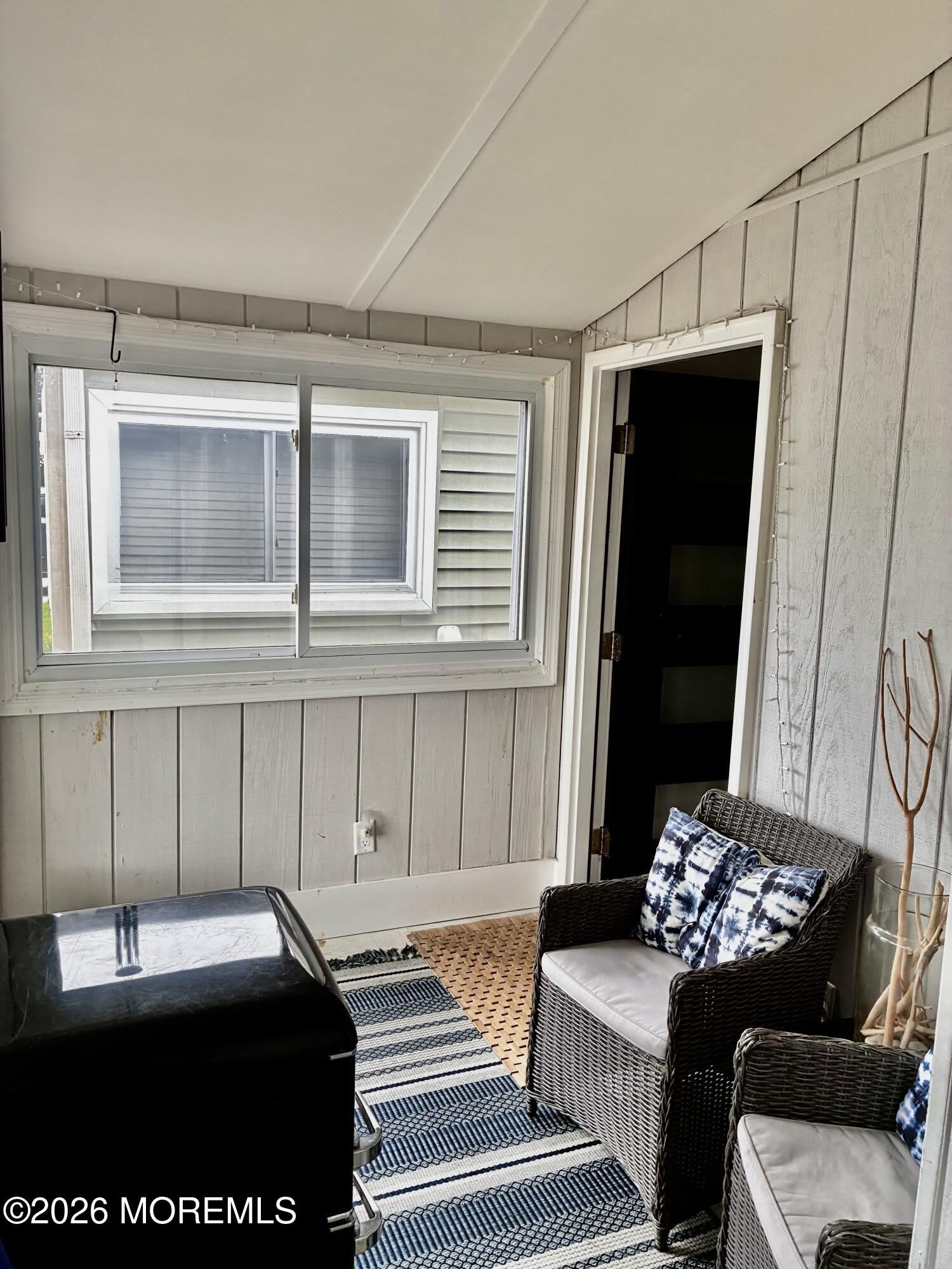 106 6Th Avenue – photo 5