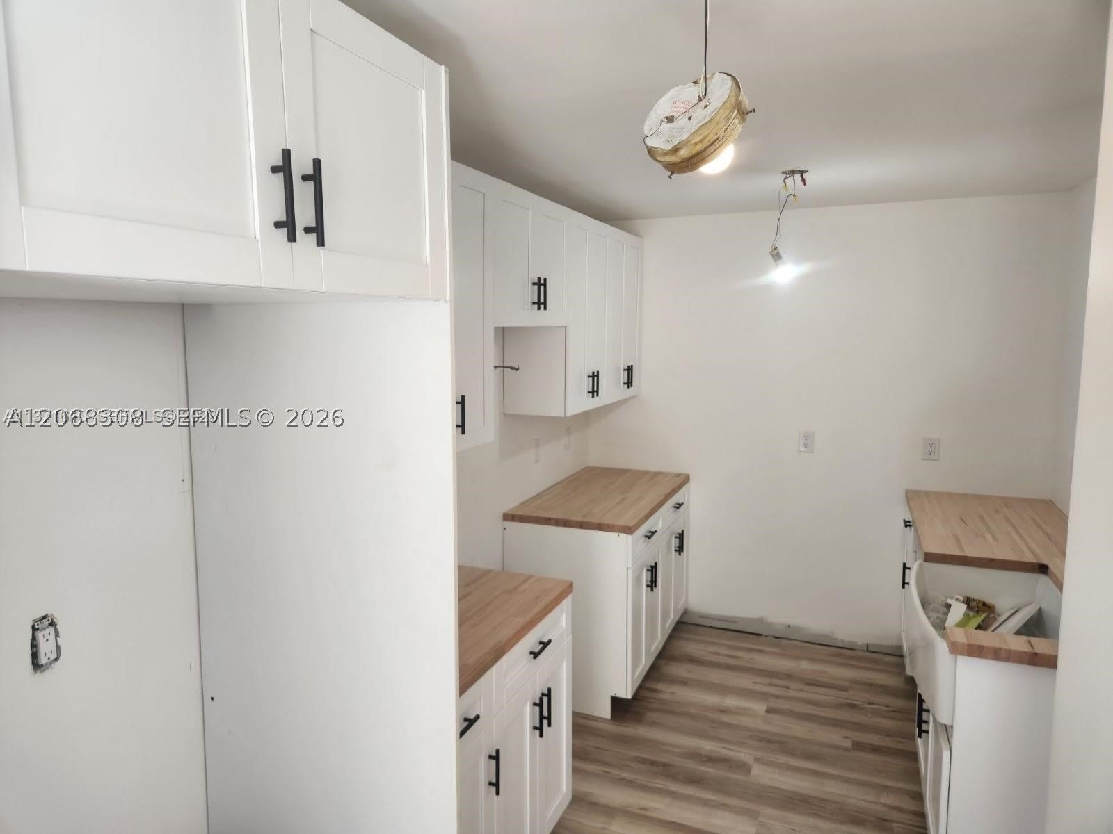 271 NE 12th Ave – photo 1