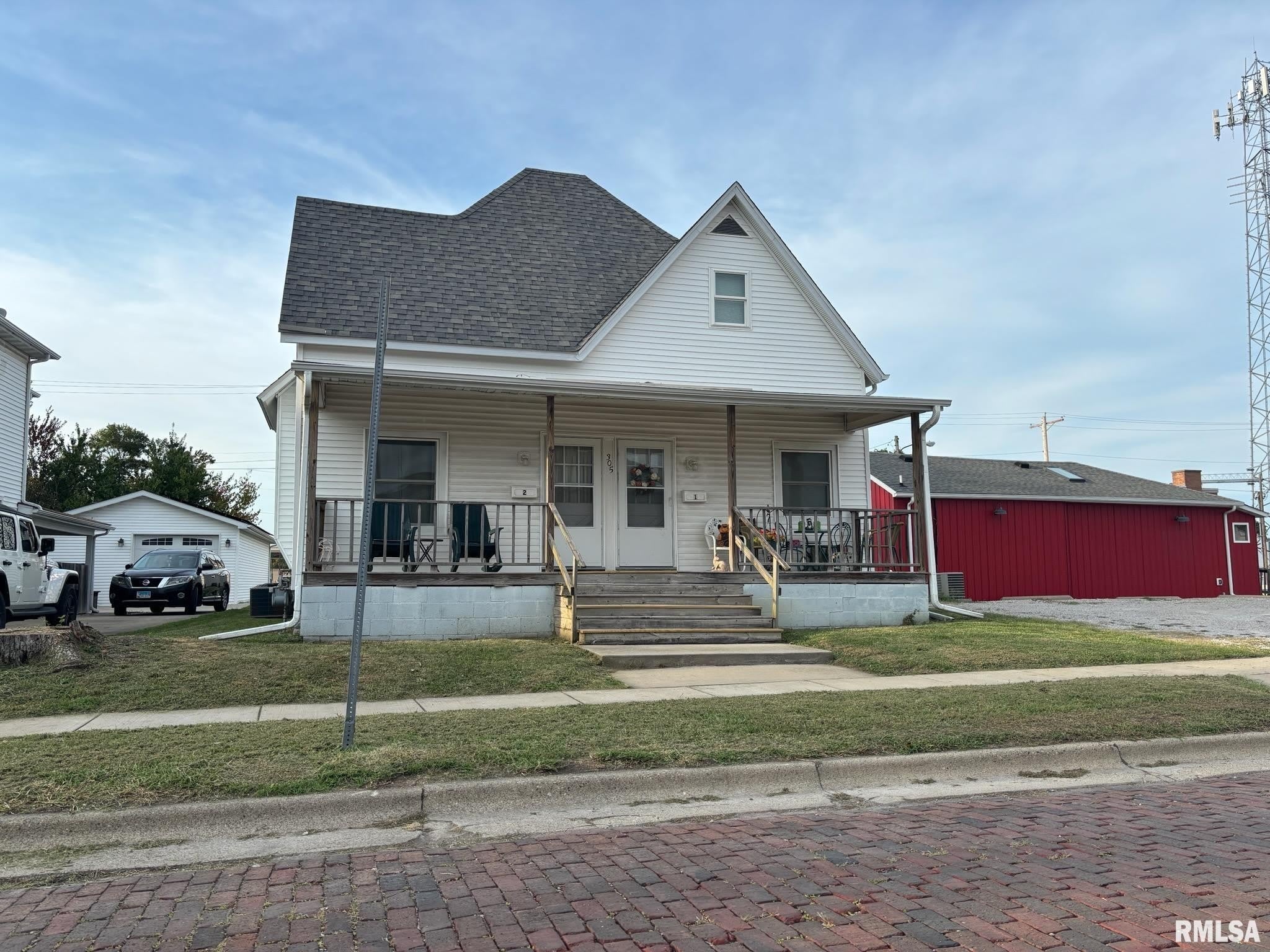 305 W Vine Street – photo 1