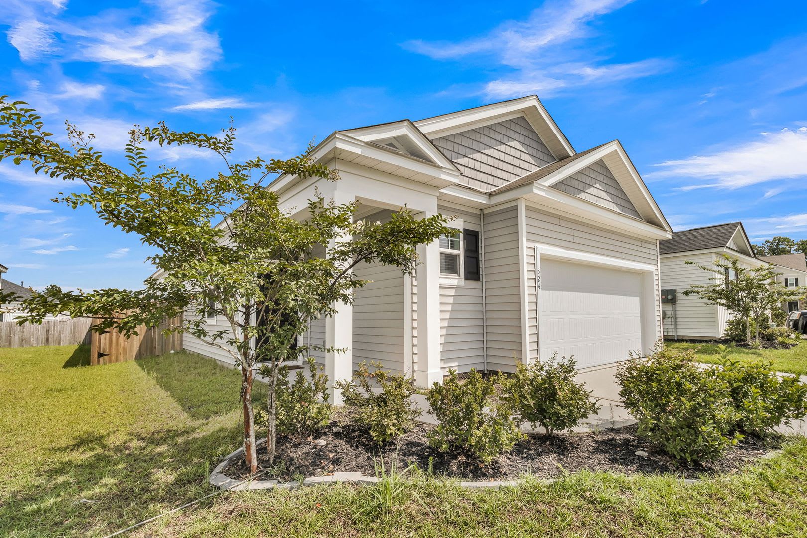 Modern Comfort In The Heart Of Ladson – photo 2