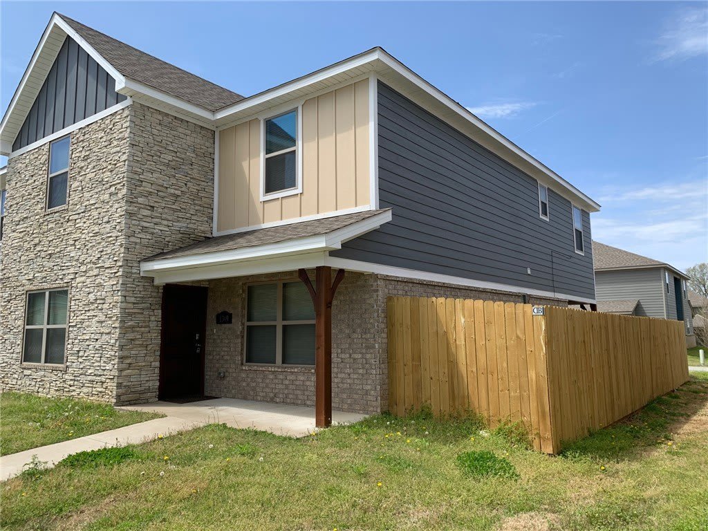 1349 N Corsica Drive – photo 2
