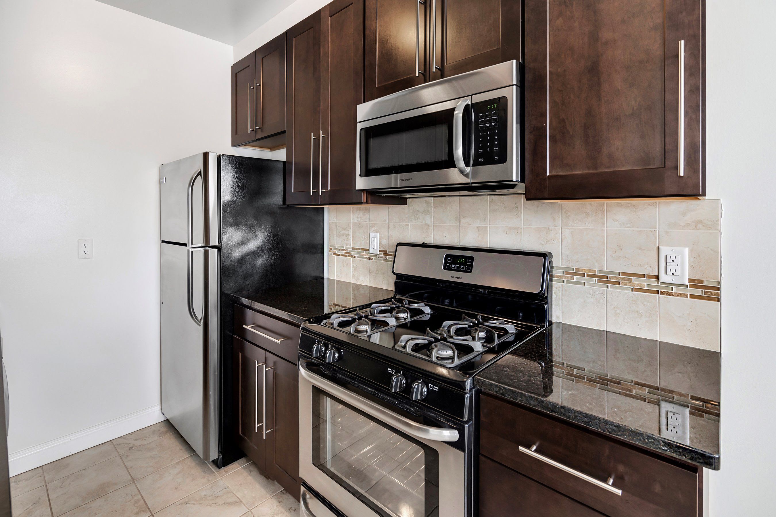 64 Park Avenue – photo 1