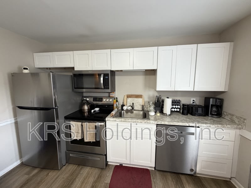 60 Sycamore Avenue – photo 3