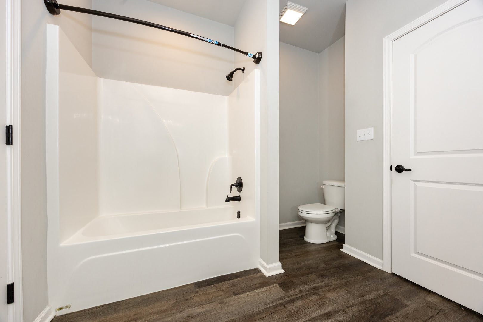 2948 S Roth Ave – photo 3