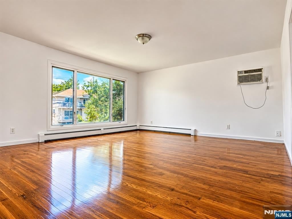 480 North Avenue – photo 3