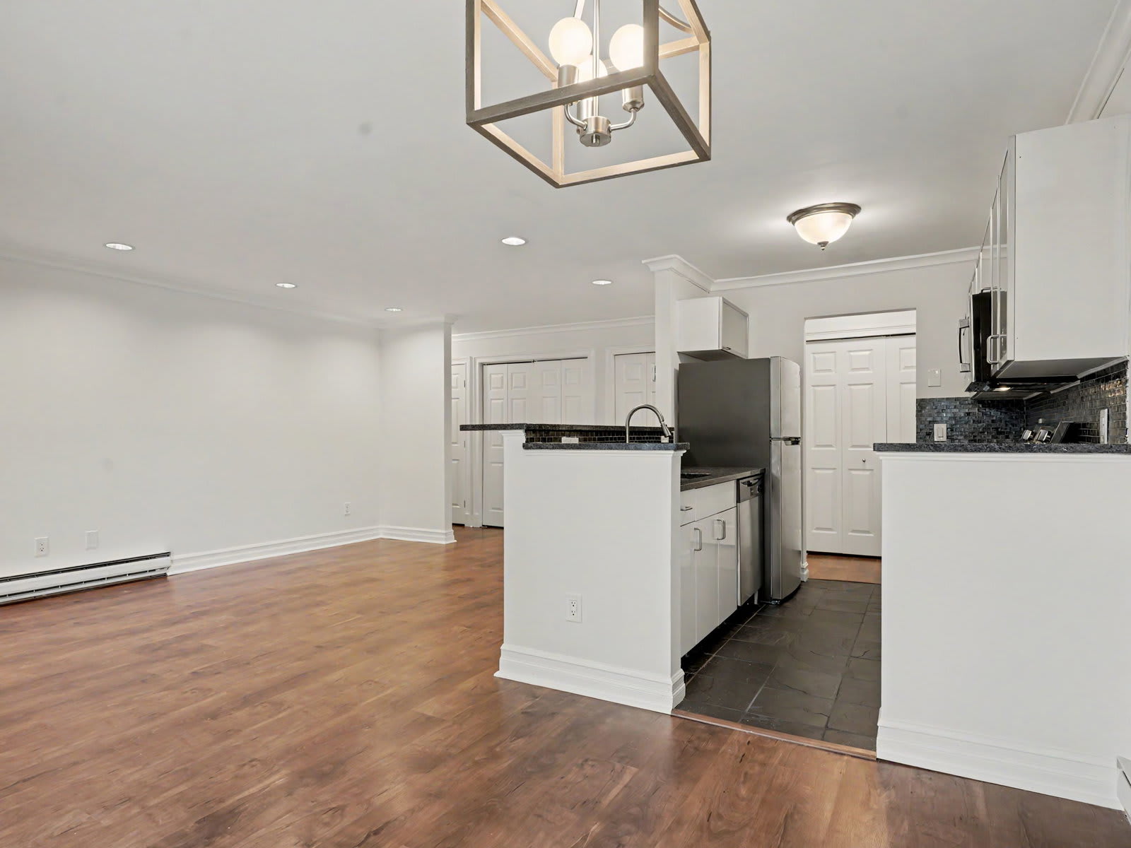 180 Glenbrook Road – photo 5