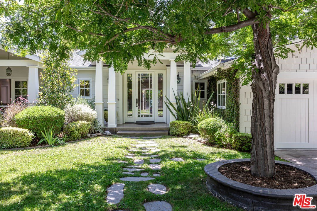 4537 Agnes Ave – photo 3