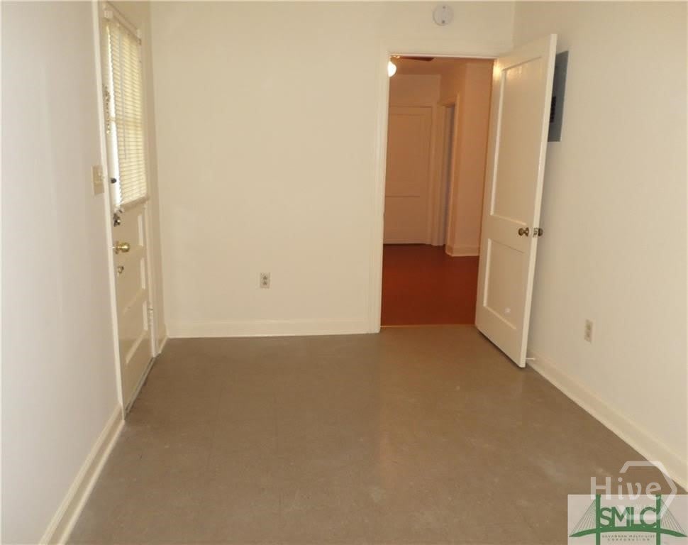 2302 E 40th Street – photo 3