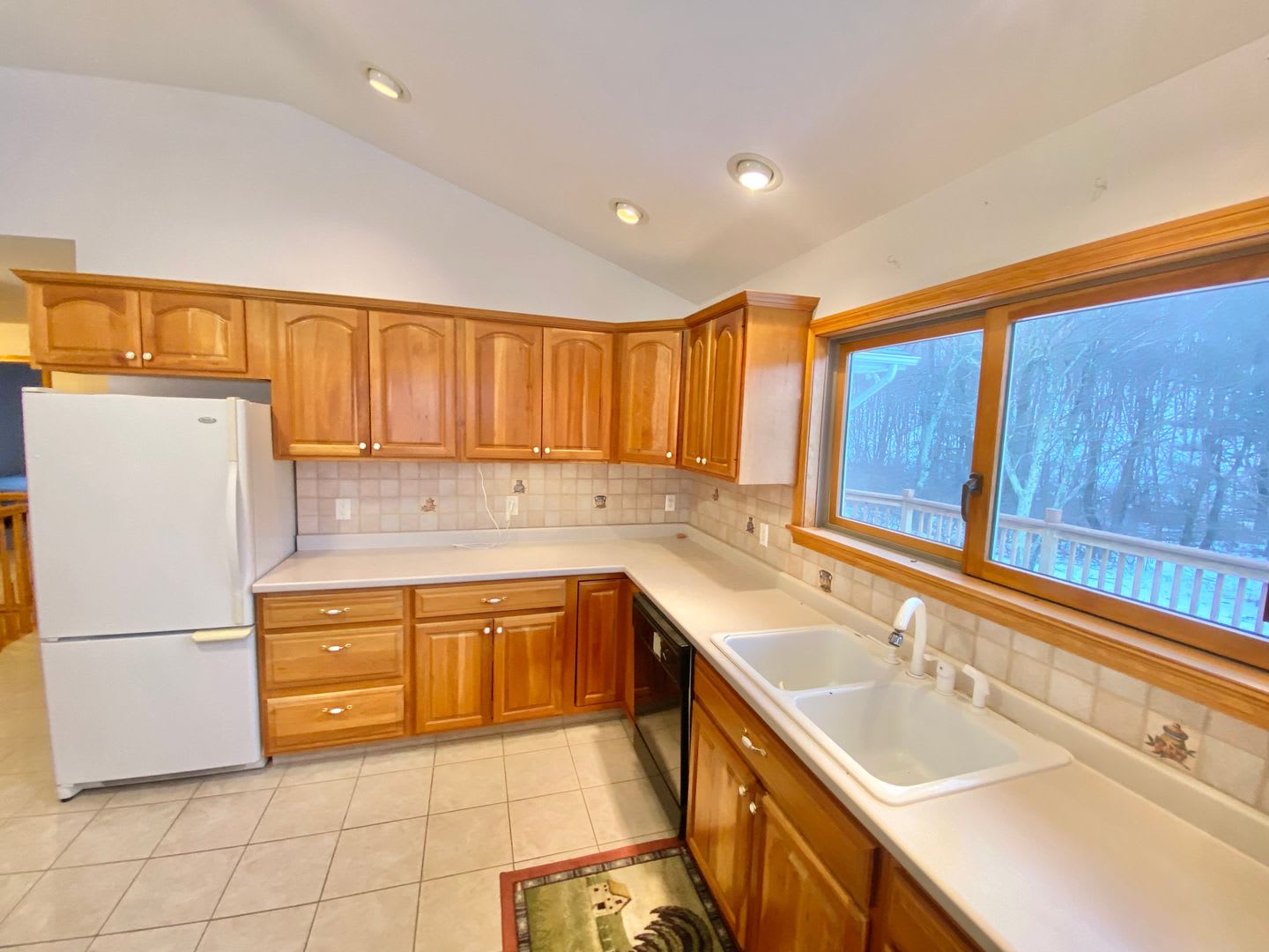 2 Bedroom 2 Bathroom House Williston VT Available November 1st – photo 3