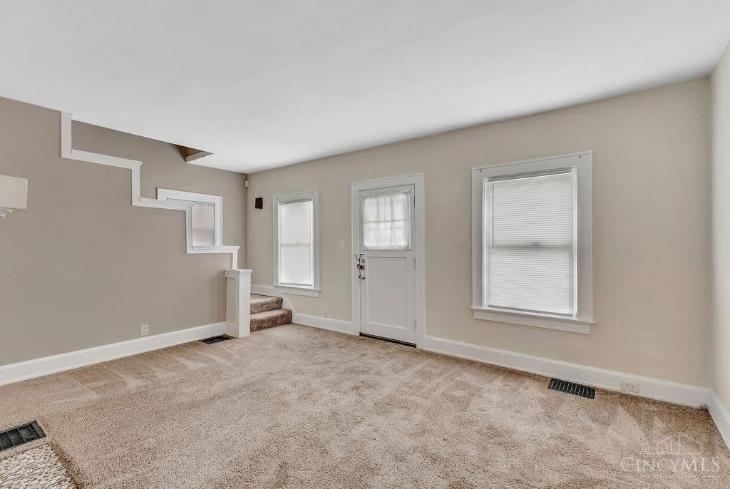 2775 Robertson Avenue – photo 4