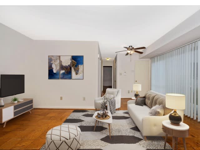 Azalea Apartments – photo 2
