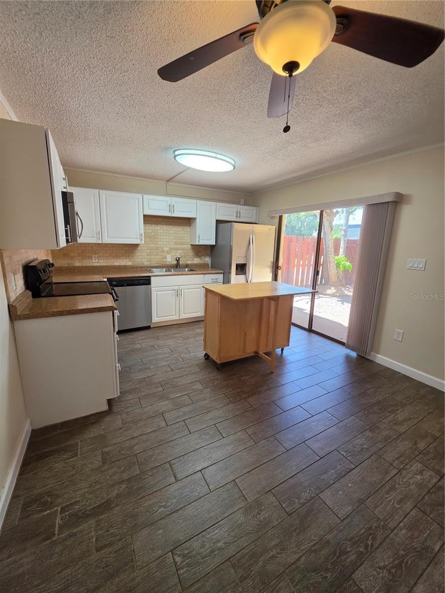 3824 SAXON Drive – photo 5