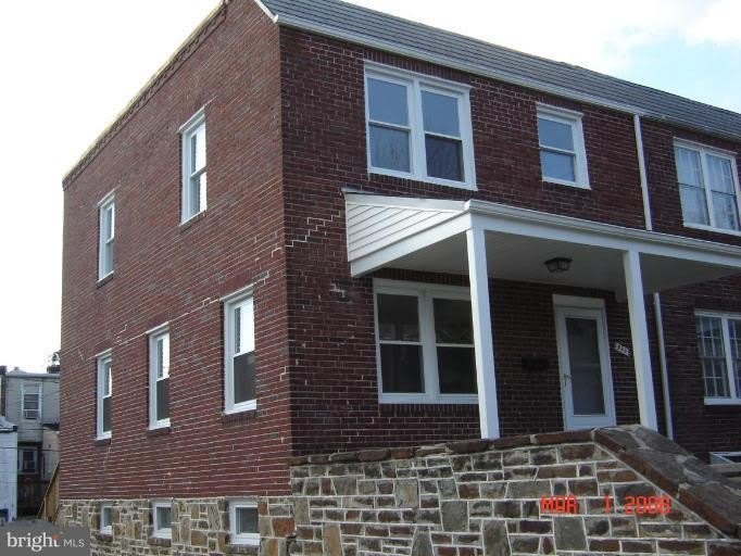 925 CHESTNUT HILL Avenue – photo 1