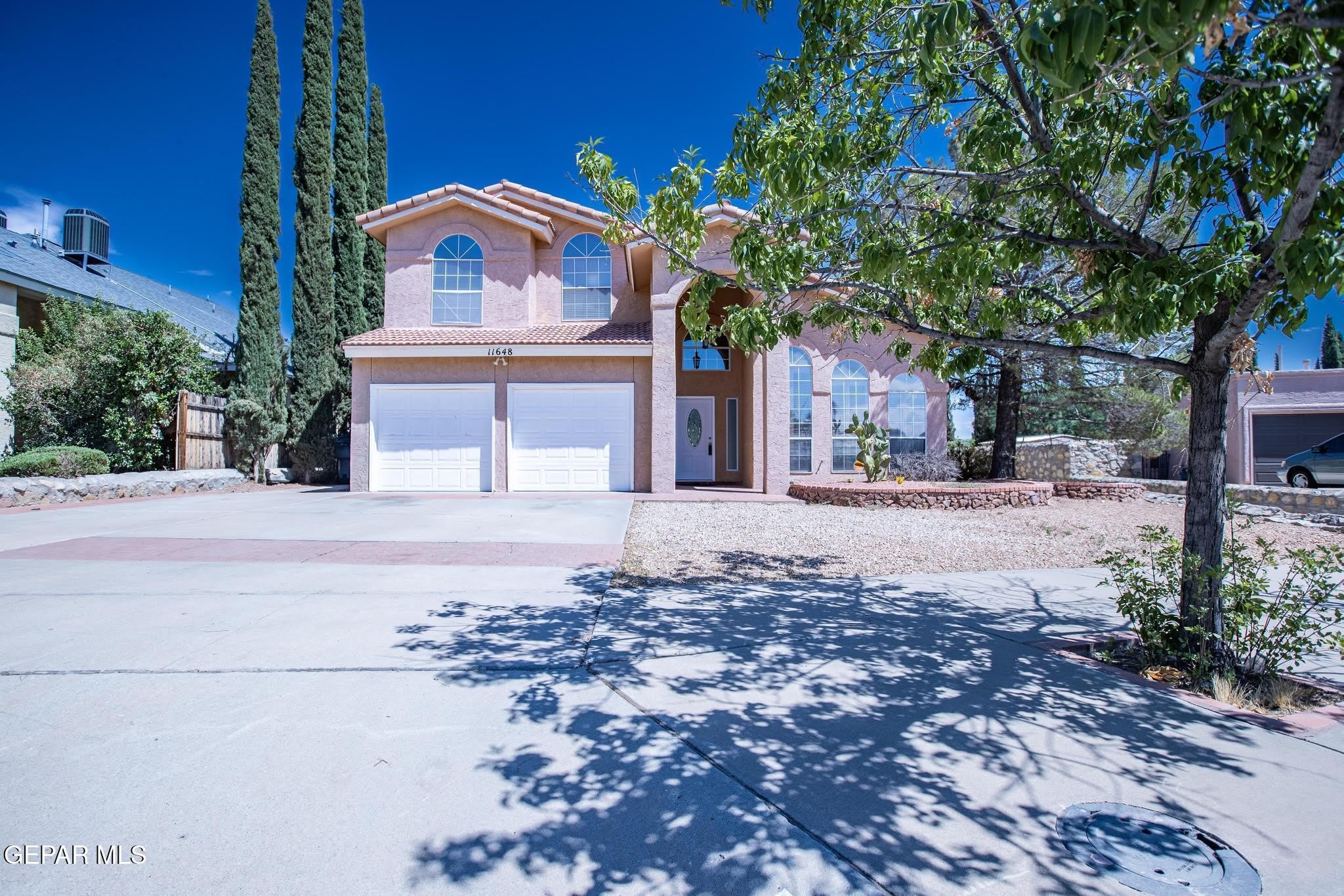 11648 LAKE ERIE Drive – photo 2