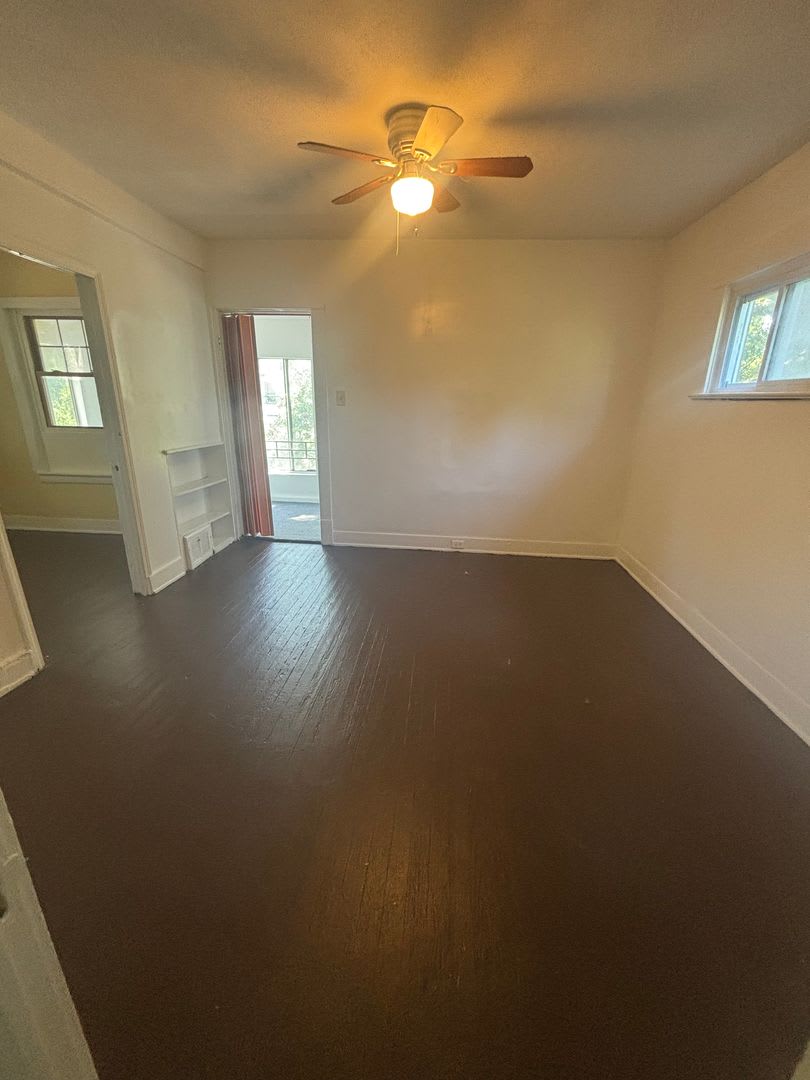 3026 E 123rd St – photo 2
