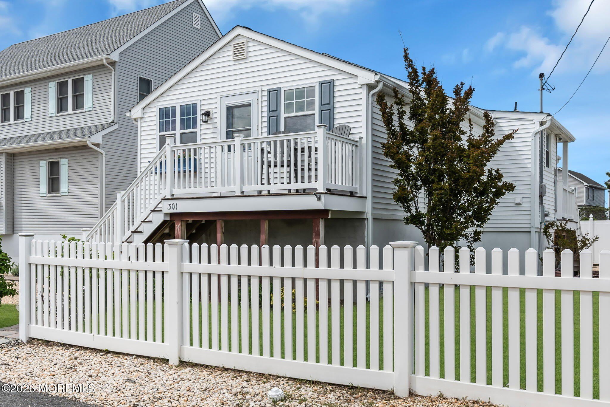 301 W Kupper Drive – photo 2