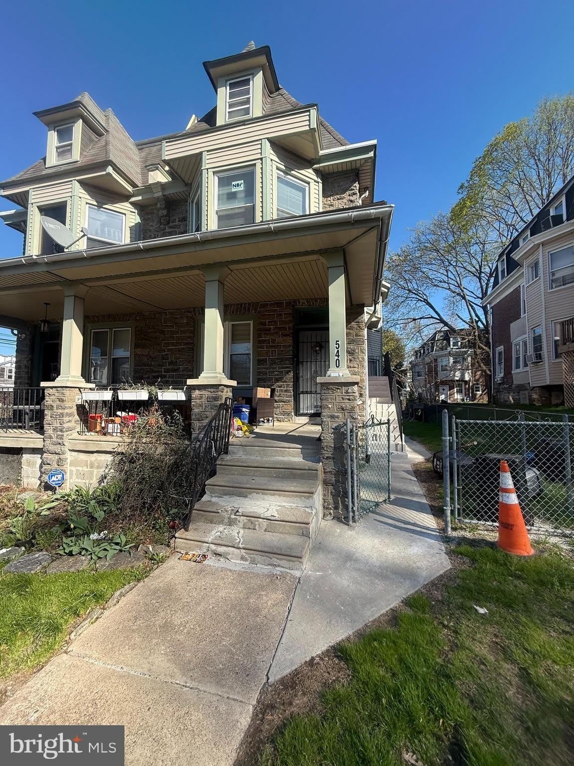 540-00 E JOHNSON Street – photo 1
