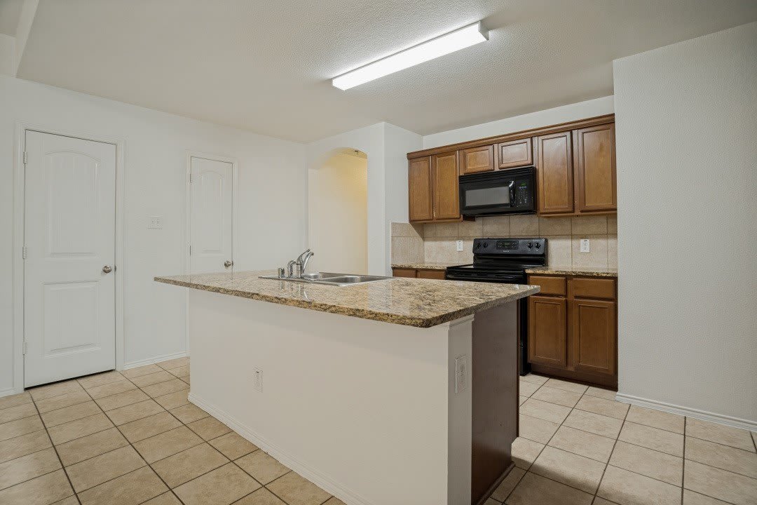 1106 Nickel Street – photo 4
