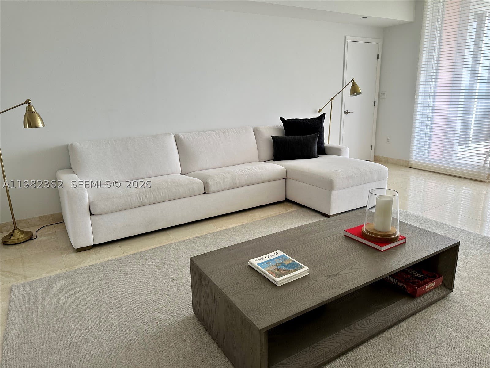 785 Crandon Blvd – photo 5