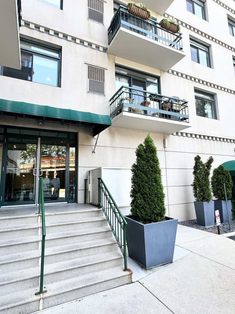 680 N Green Street – photo 2