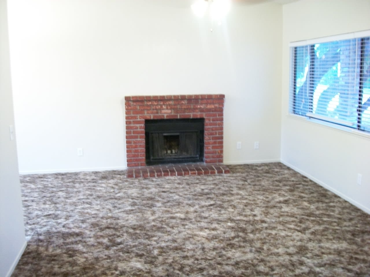 Spacious 6 Bedroom Home In North Merced Solar Included – photo 2