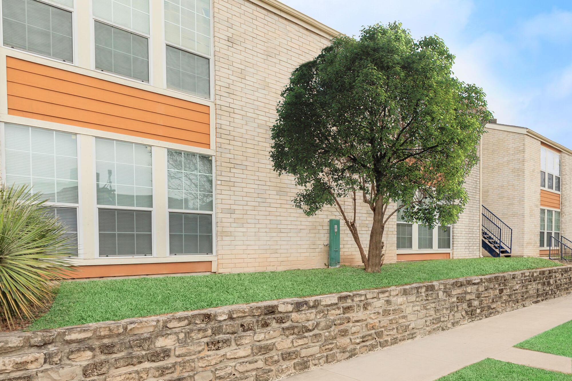 Hilltop Oaks Apartments – photo 3