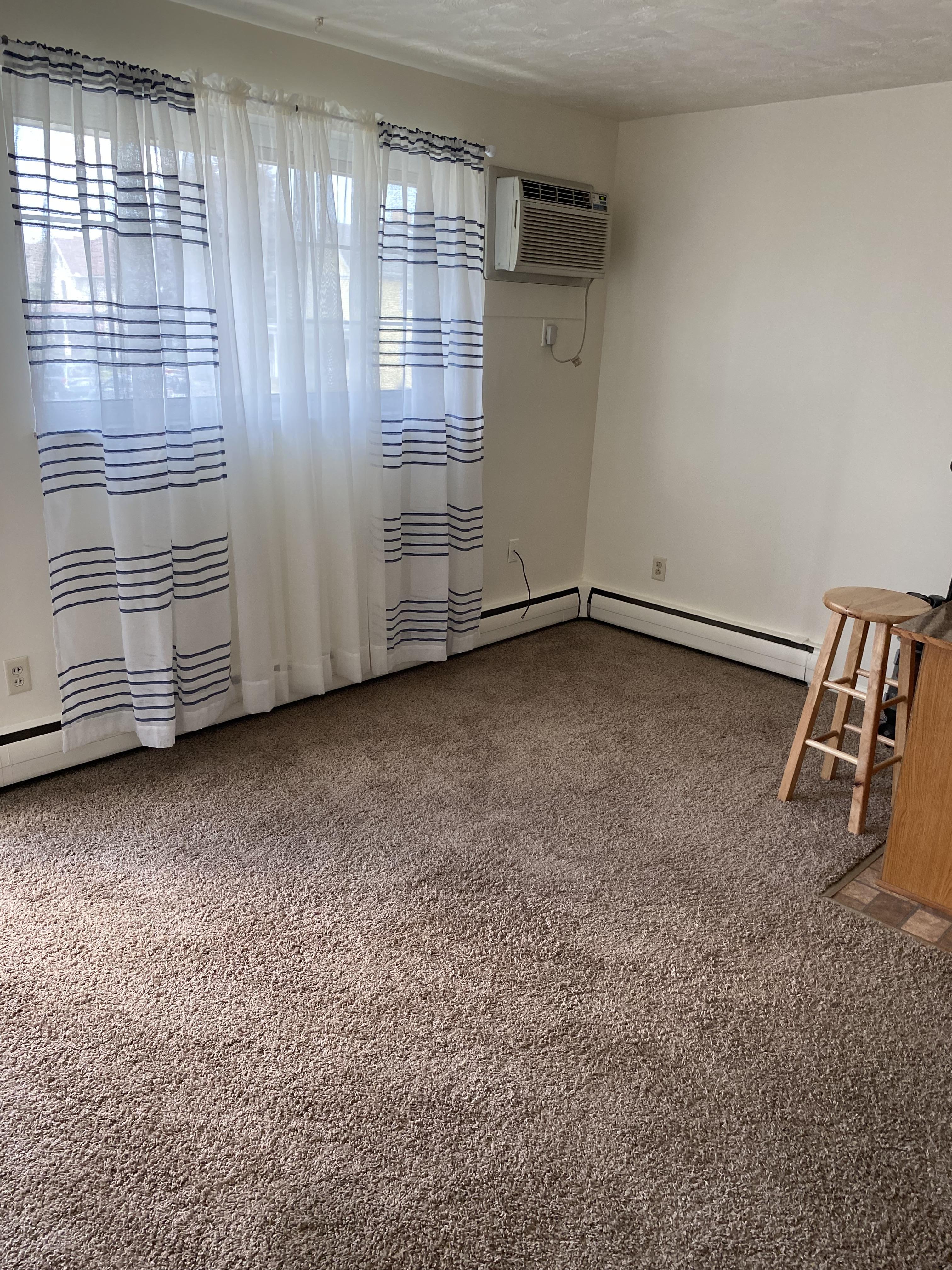 420 Foster St – photo 2