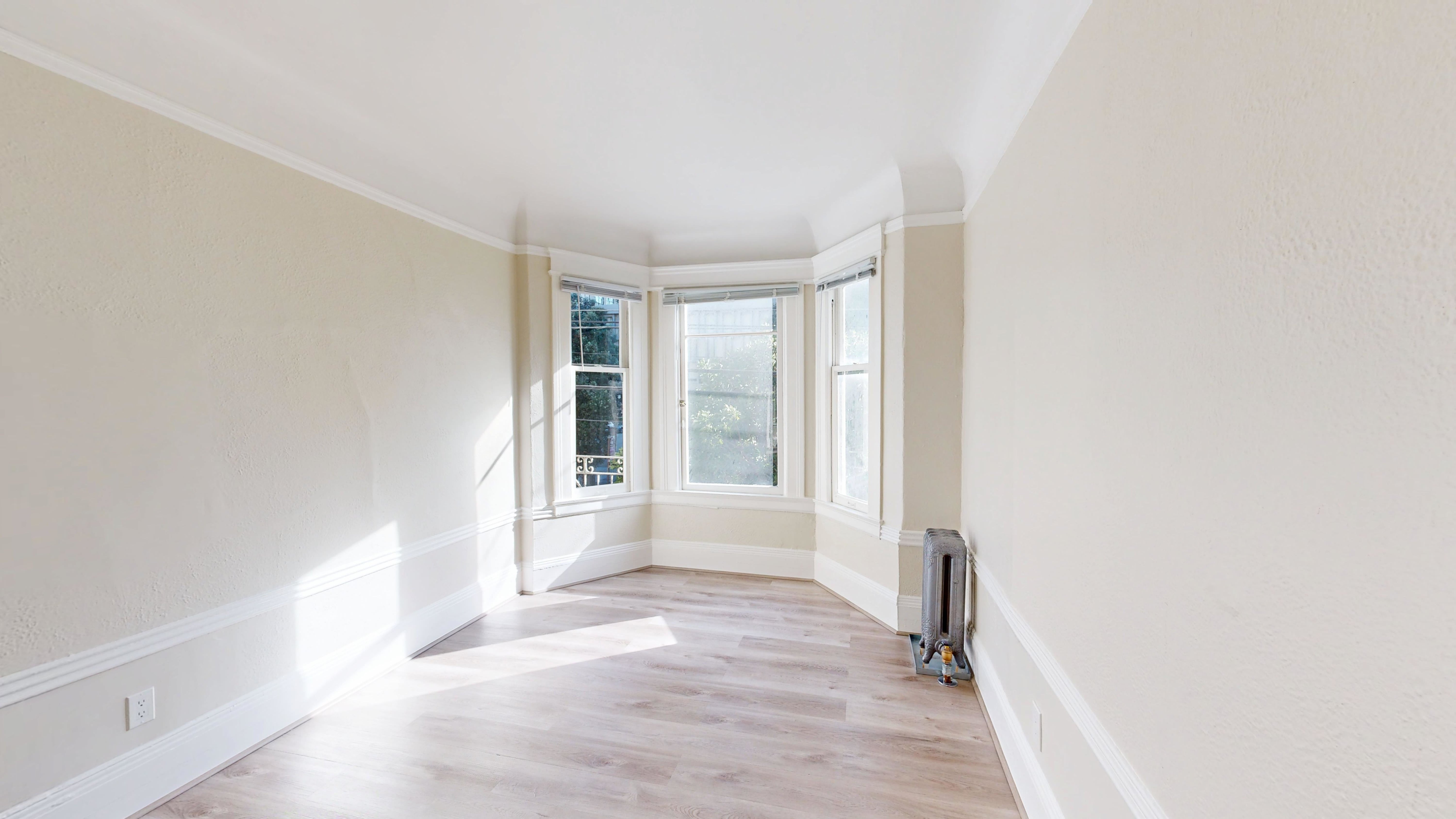 1401 Jones – photo 2