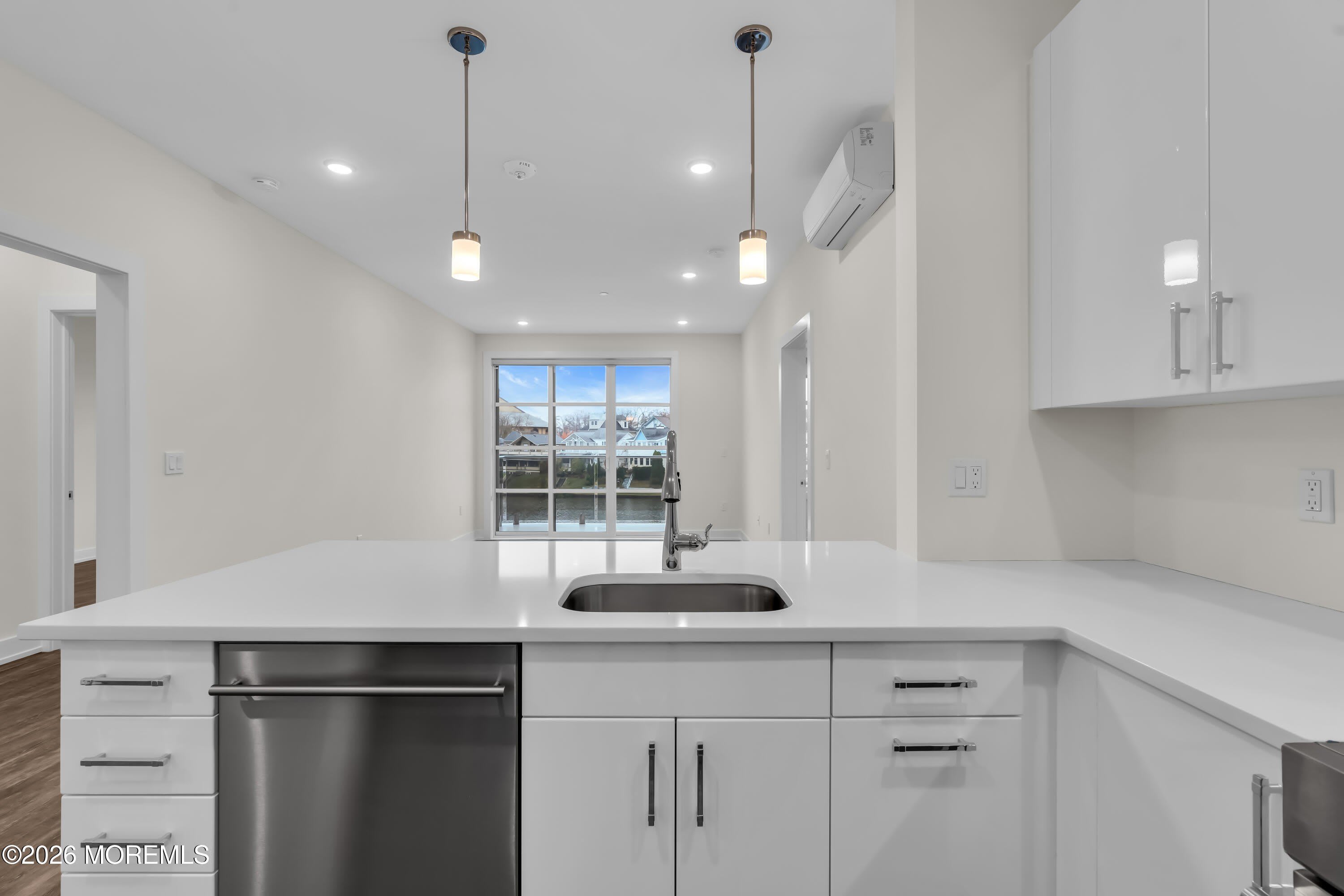 521 Lake Avenue – photo 3