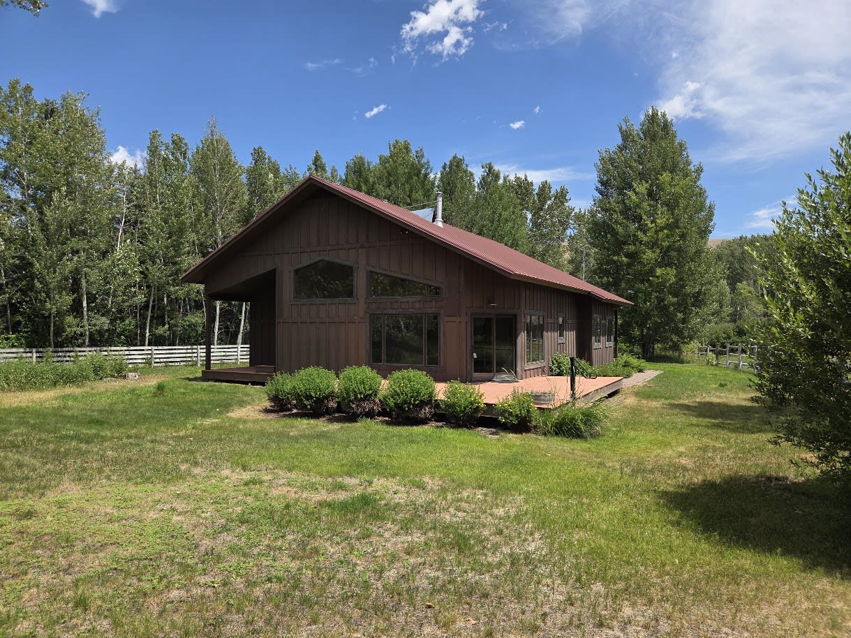 342 Broadford Road – photo 1