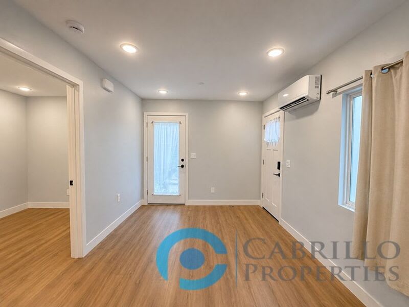 3079 Martin Ave – photo 5