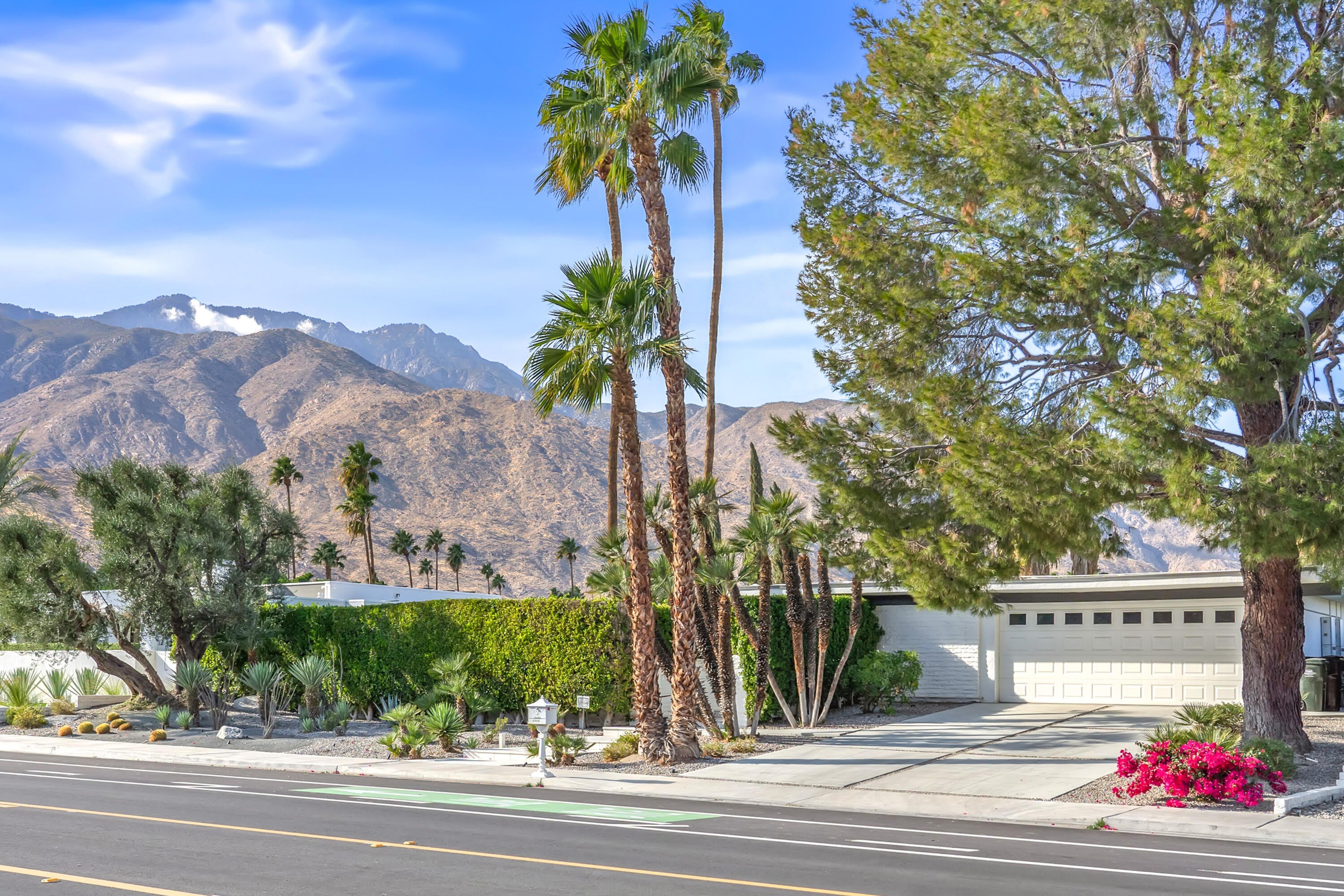 1350 E Murray Canyon Drive – photo 2