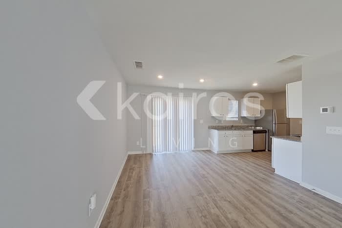 2826 Jordan Avenue – photo 4