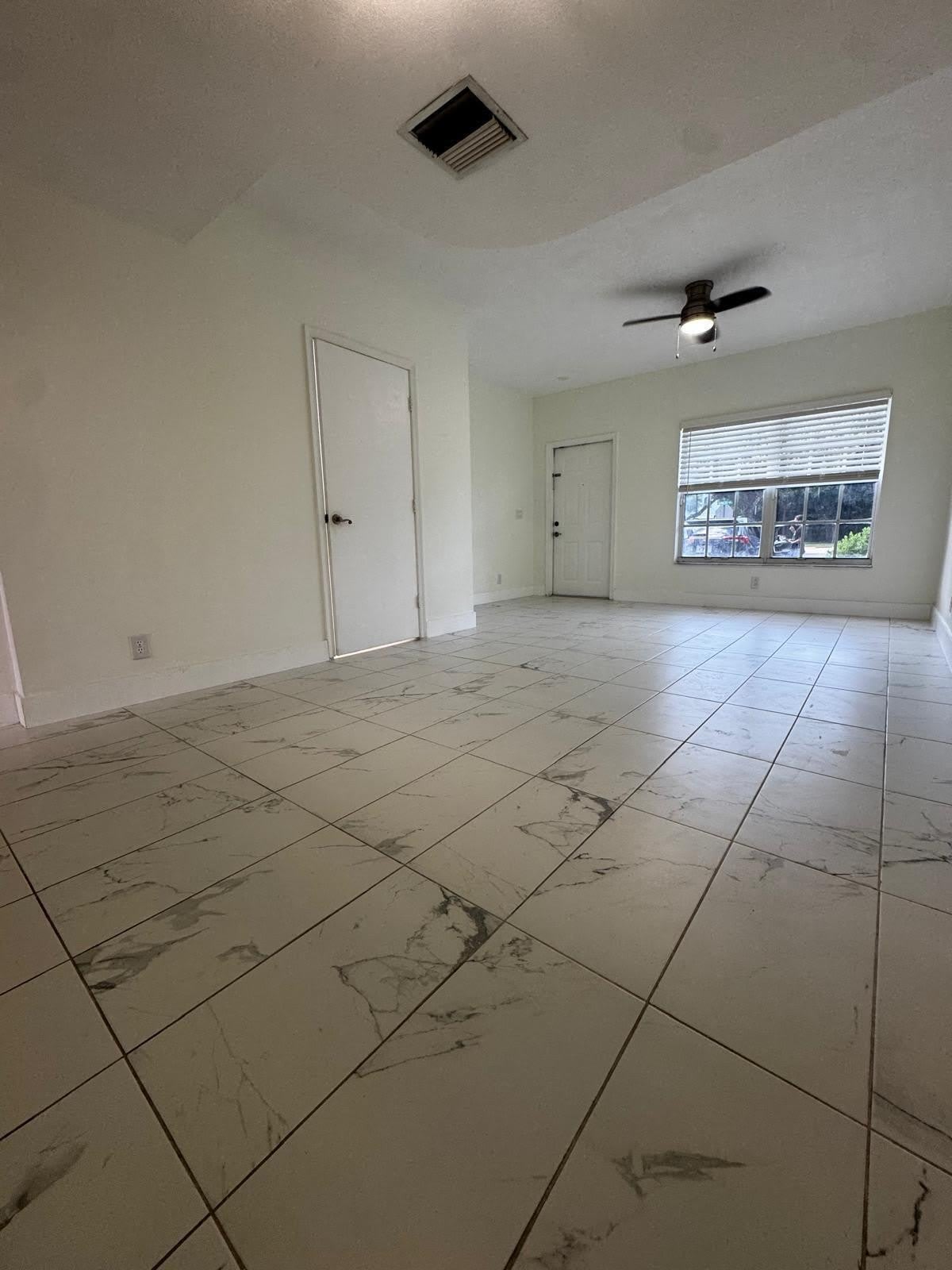 5444 Jubilee Way – photo 2