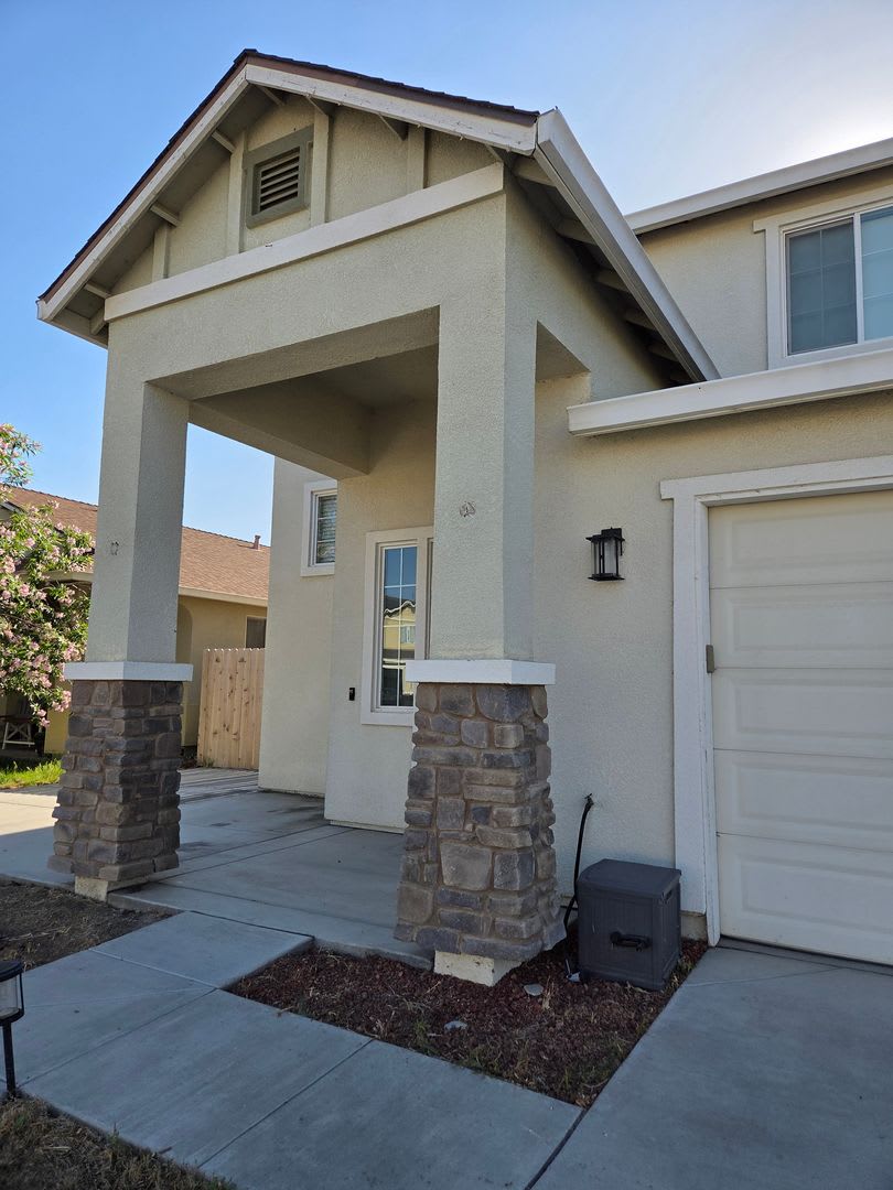 Beautiful 4 Bedroom Home – photo 1