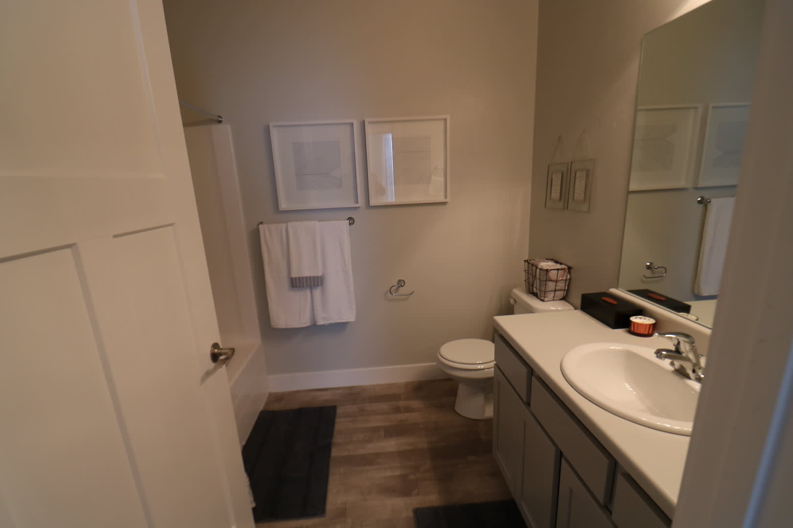 3 Bedroom 2 Bathroom Condo in Vineyard! – photo 4