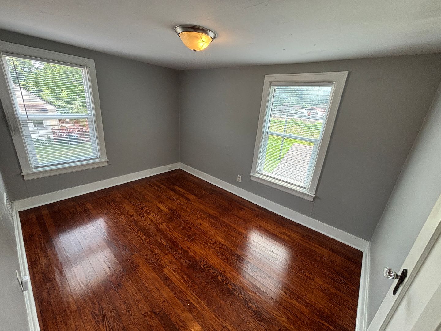 Beautiful 3 Bedroom/1 Bath Home in Lancaster – photo 2