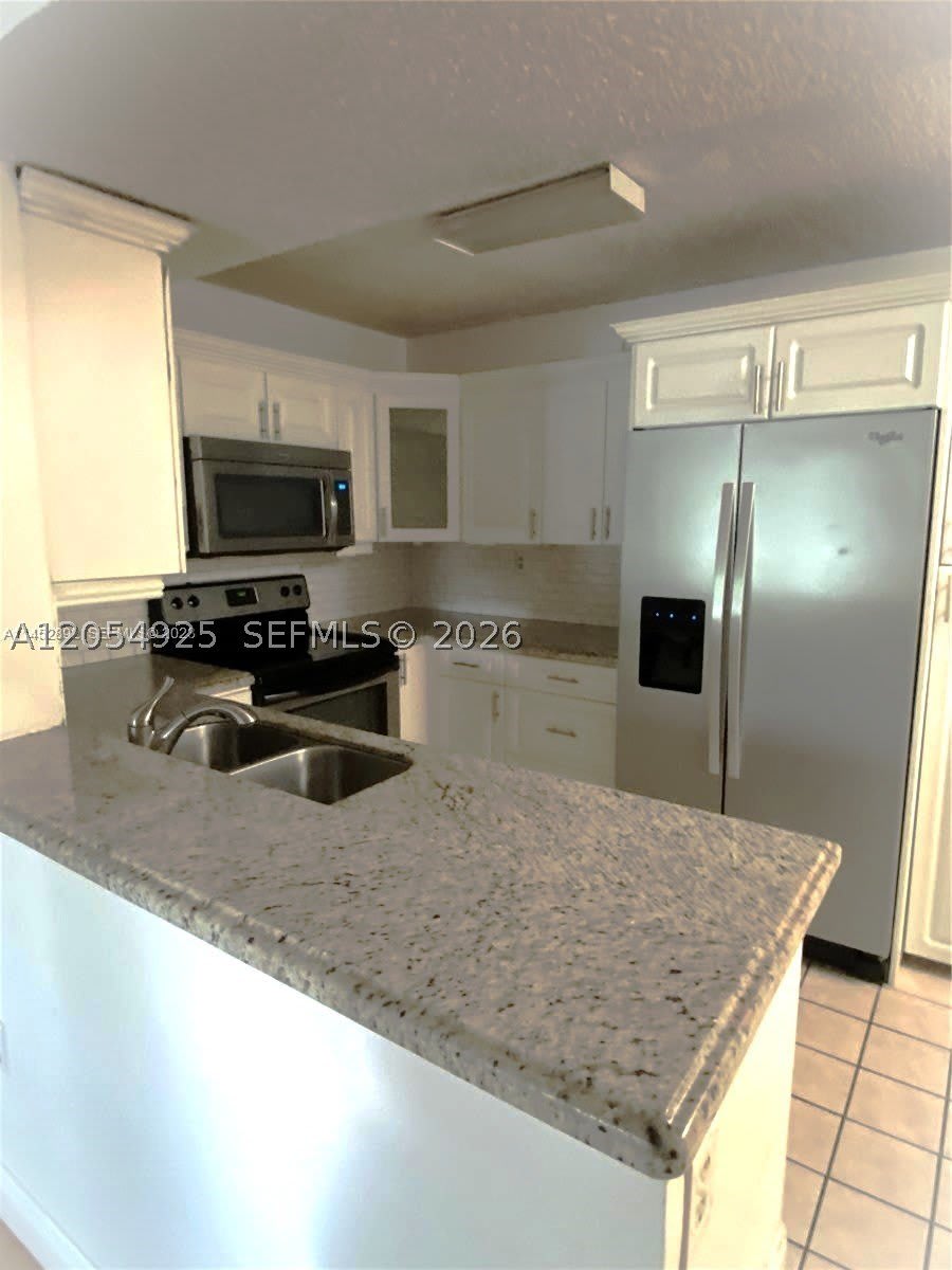 300 Palm Cir W – photo 1